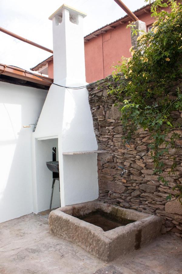 Casa Adalcina Lägenhet Mirandela Exteriör bild